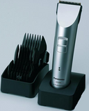 Panasonic Profi-Haarschneidemaschine ER-1421, für Akku-und Netzbetrieb